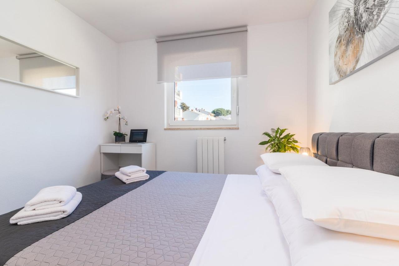 New Apartment Near Sea With 3 Bedrooms And 2 Bathrooms Pula Exterior photo